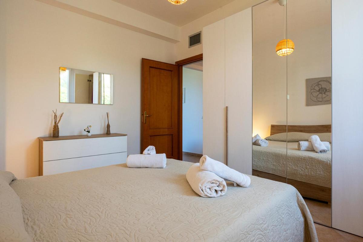 Villa Plumeria กัมโปเฟลิเช ดิ โรชเชลลา ภายนอก รูปภาพ